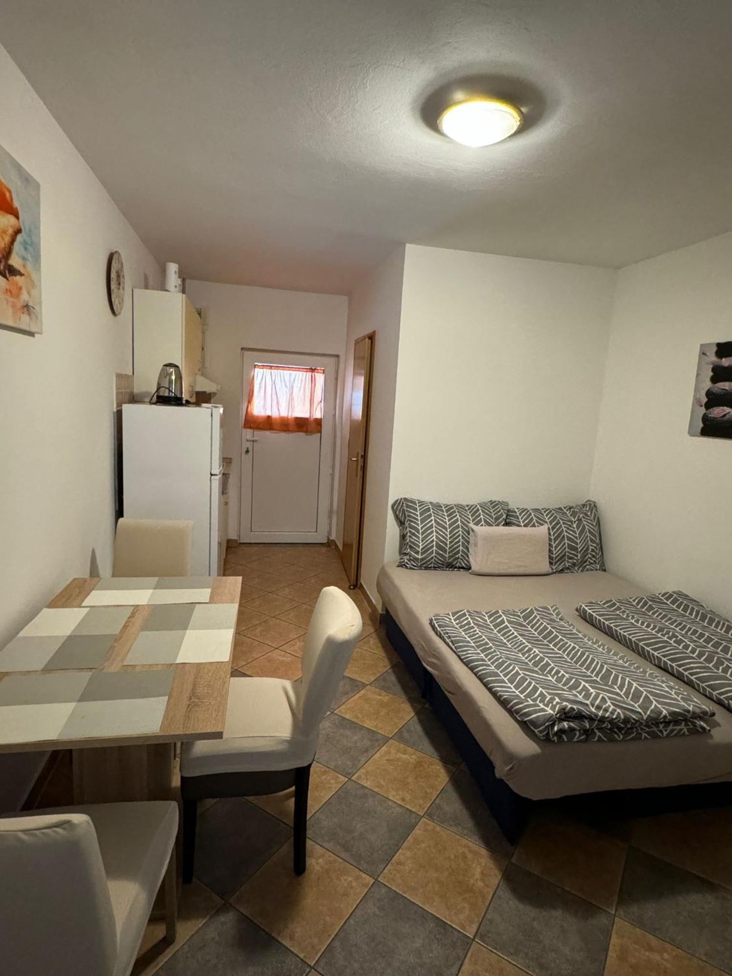 Studio Apartments Mt Smrika Exterior foto